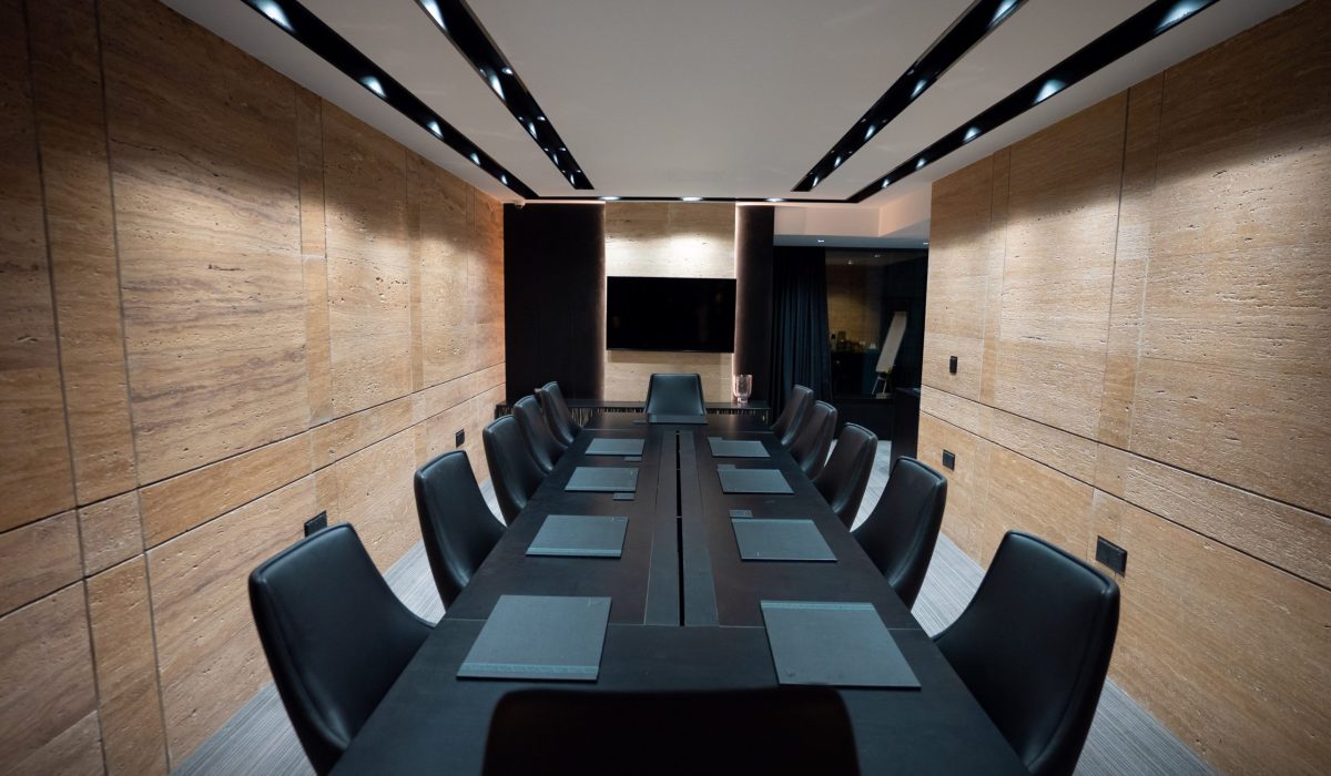 BUSINESS CENTER 5