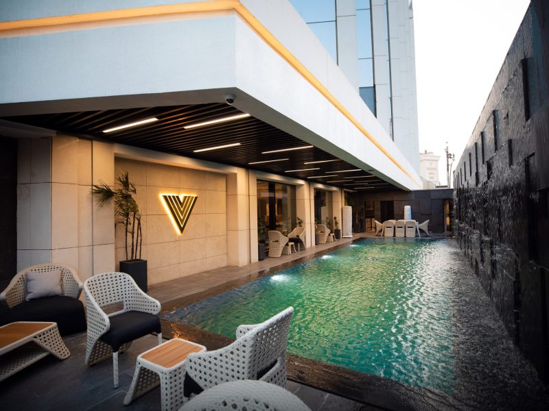 SWIMMING POOL SEATING AREA 1